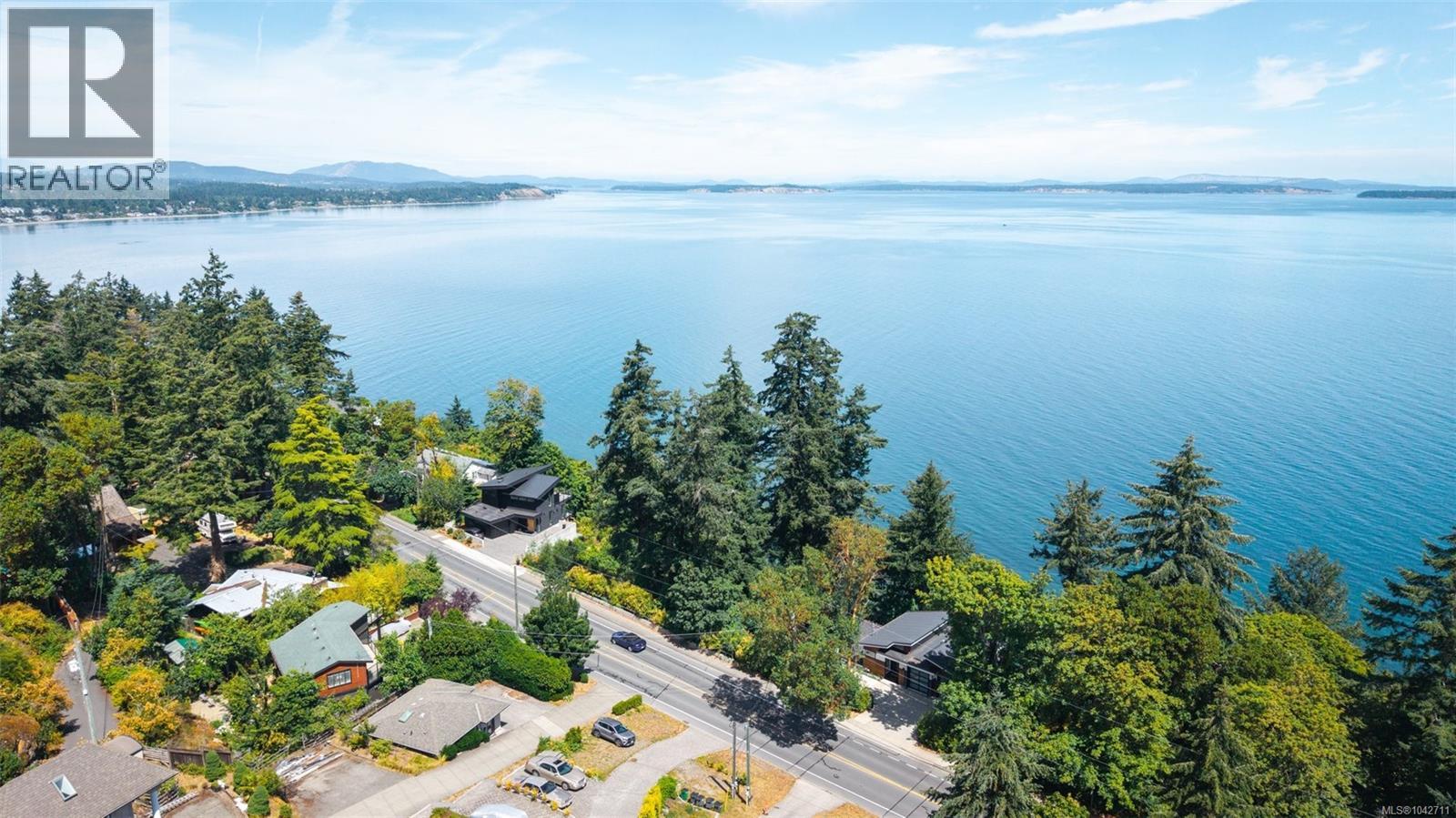  4569 Cordova Bay Road, Saanich