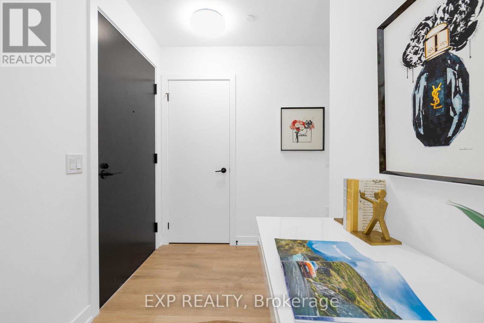 #211 117 BROADWAY AVENUE - Image 8