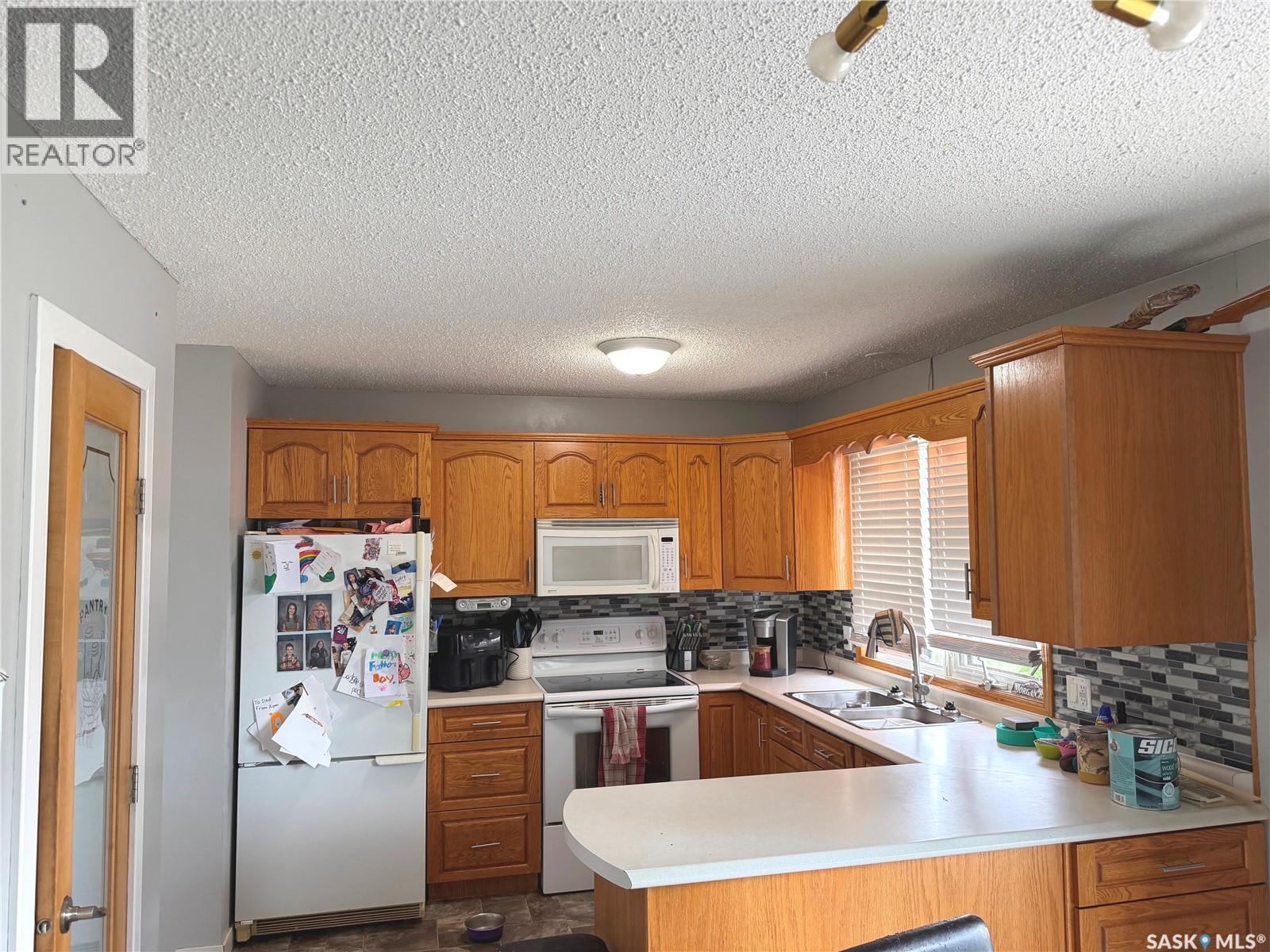 122 Dianne STREET - 4