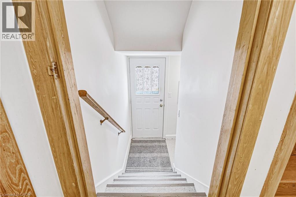 208 GLENCARRY Avenue - 18
