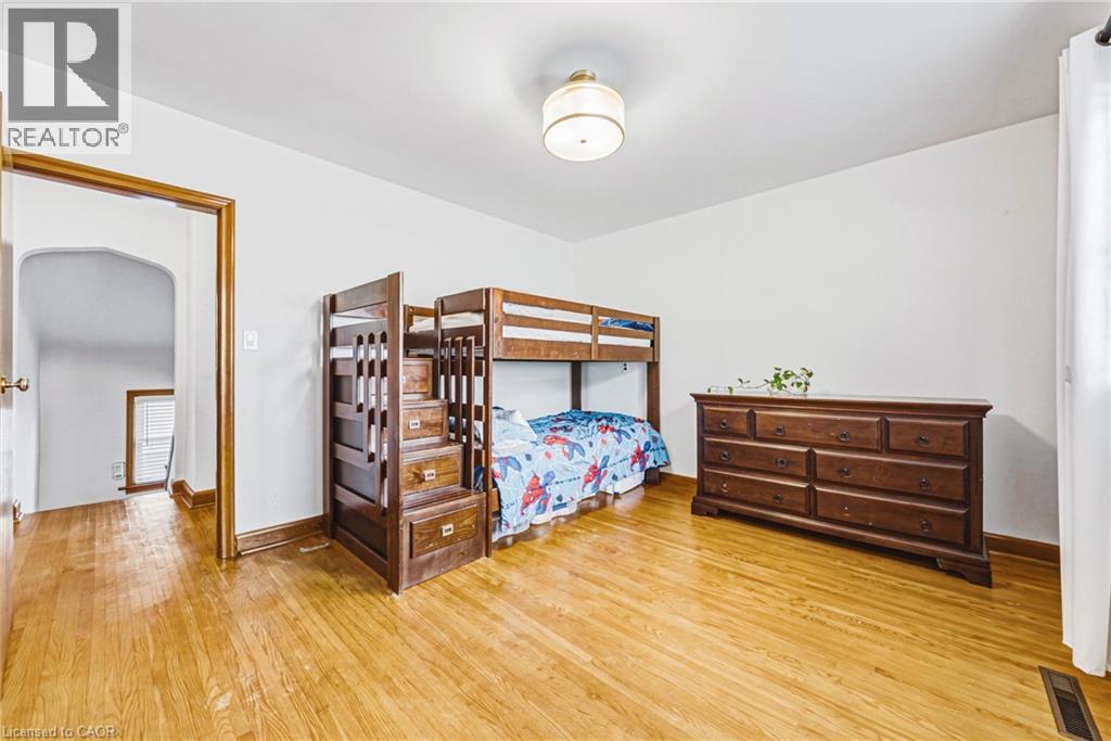 208 GLENCARRY Avenue - 24