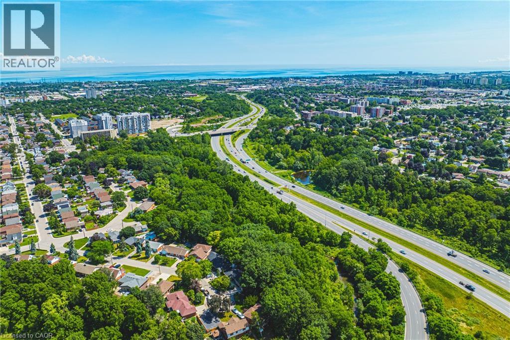 208 GLENCARRY Avenue - 40