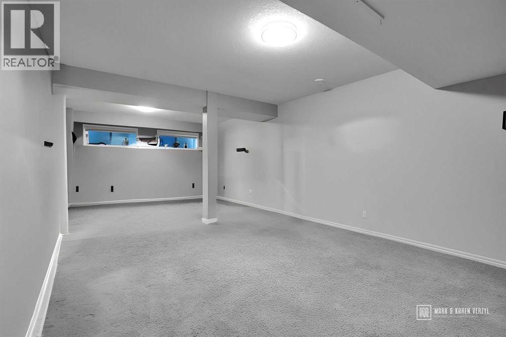 109 Cranleigh Place SE - 36