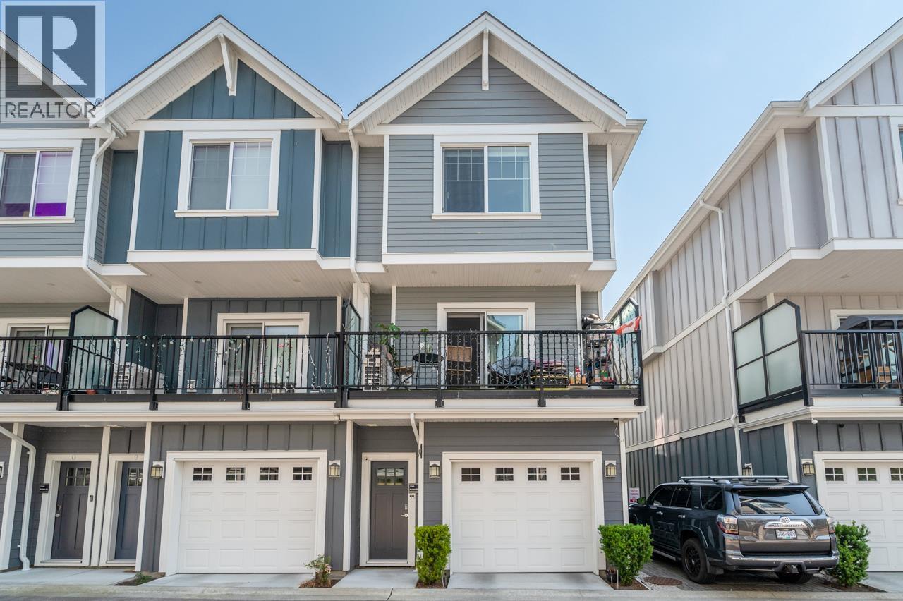 8 7780 BRIDGE STREET, Richmond
