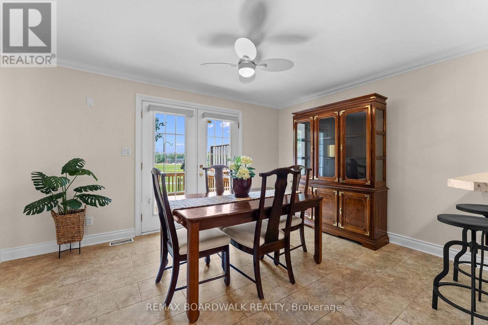 60 DR GORDON CRESCENT - Image 10