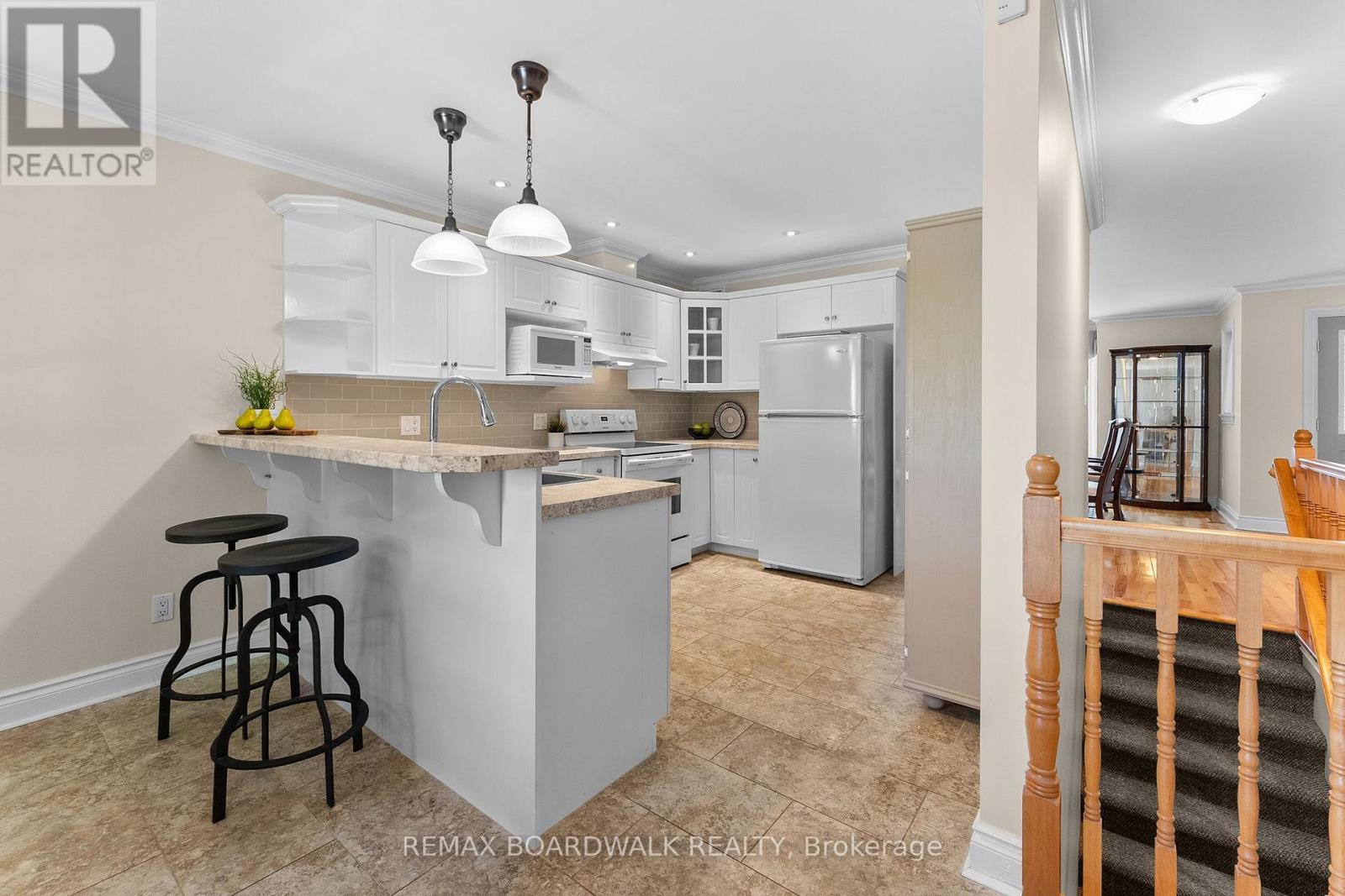 60 DR GORDON CRESCENT - Image 12