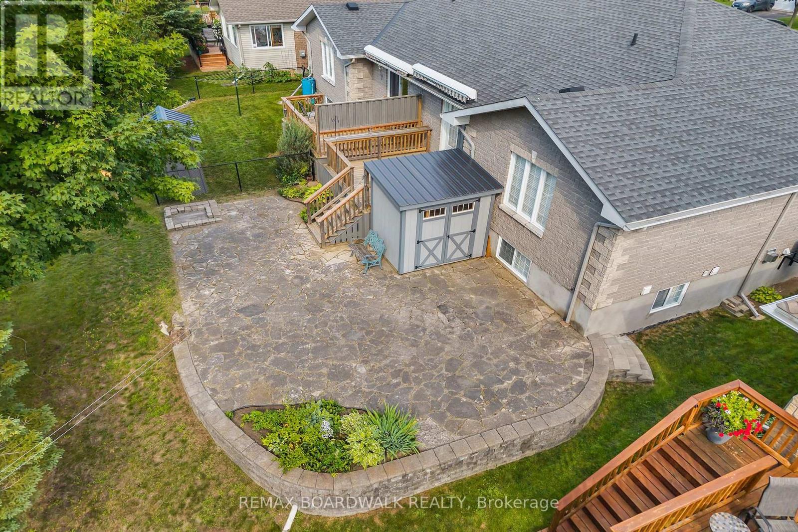 60 DR GORDON CRESCENT - Image 37
