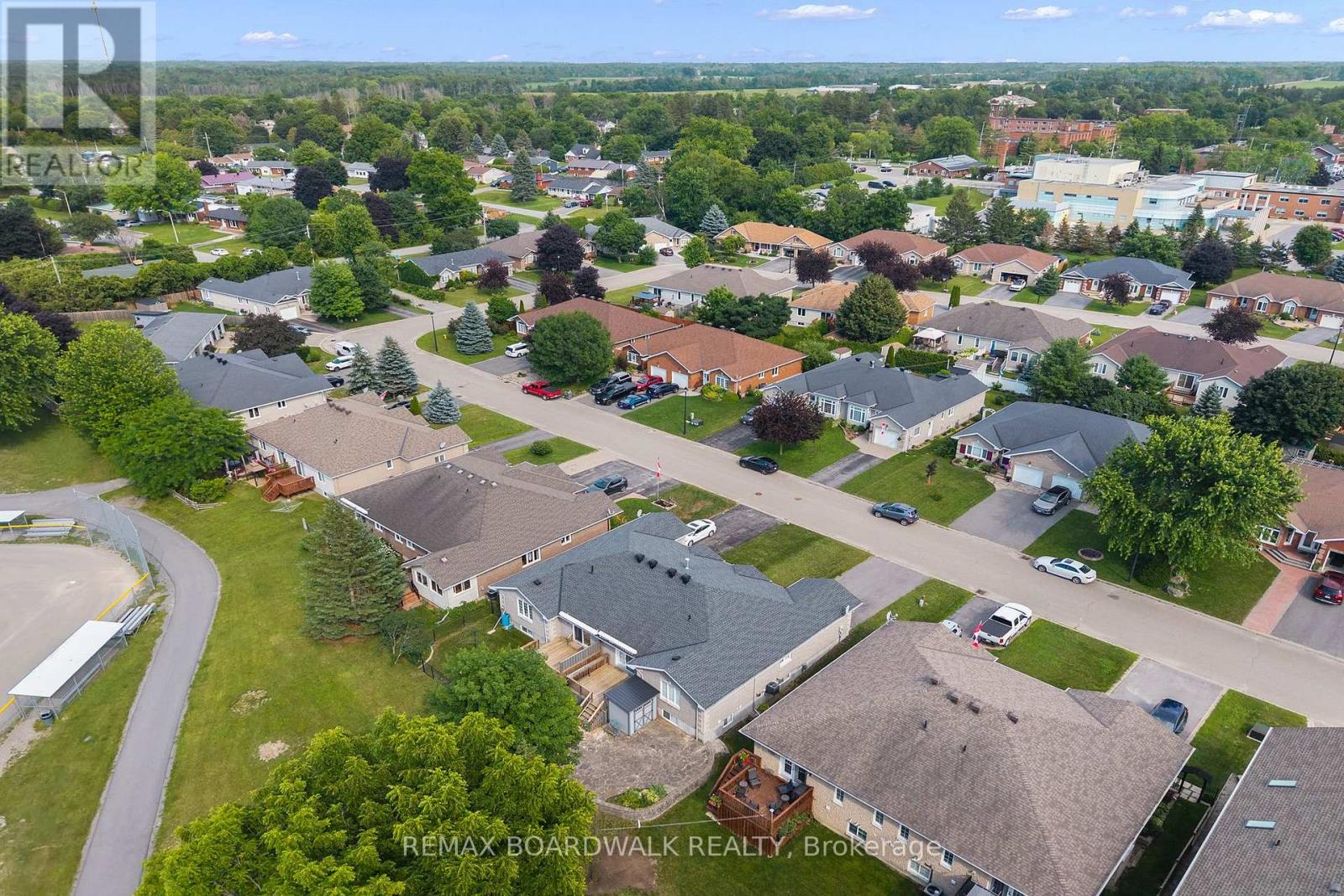60 DR GORDON CRESCENT - Image 43