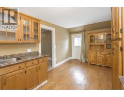Bathroom - 170 Hellems Avenue E, Welland, ON L3B3B4 Photo 12
