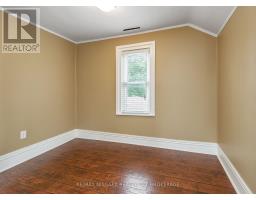 Bathroom - 170 Hellems Avenue E, Welland, ON L3B3B4 Photo 16