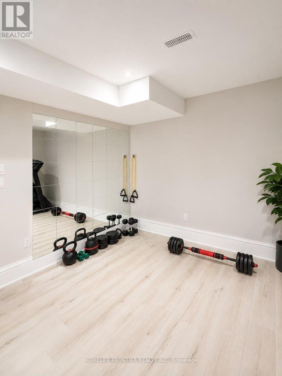 2138 TRUSCOTT DRIVE - 28