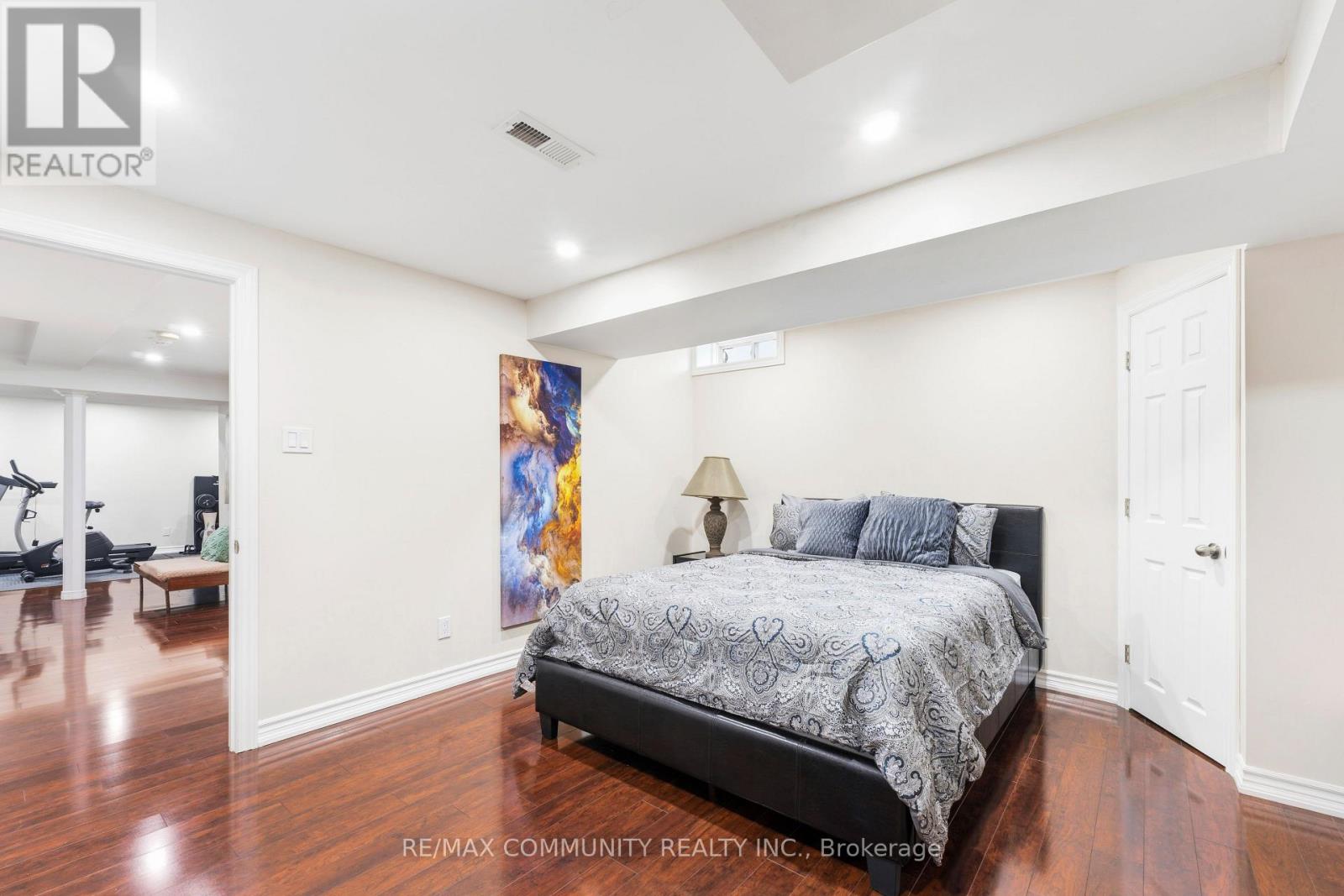 5673 PEGASUS STREET - 34