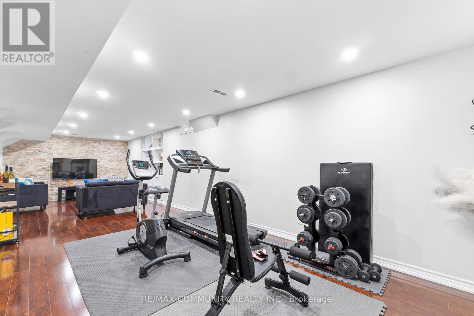 5673 PEGASUS STREET - 36