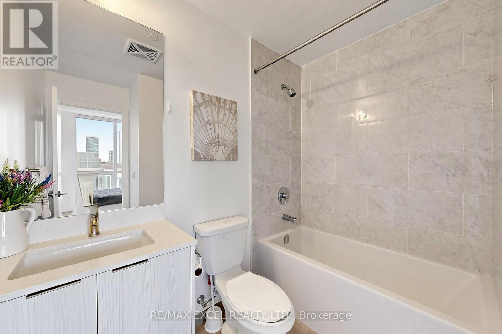 #307 38 FOREST MANOR ROAD - 19