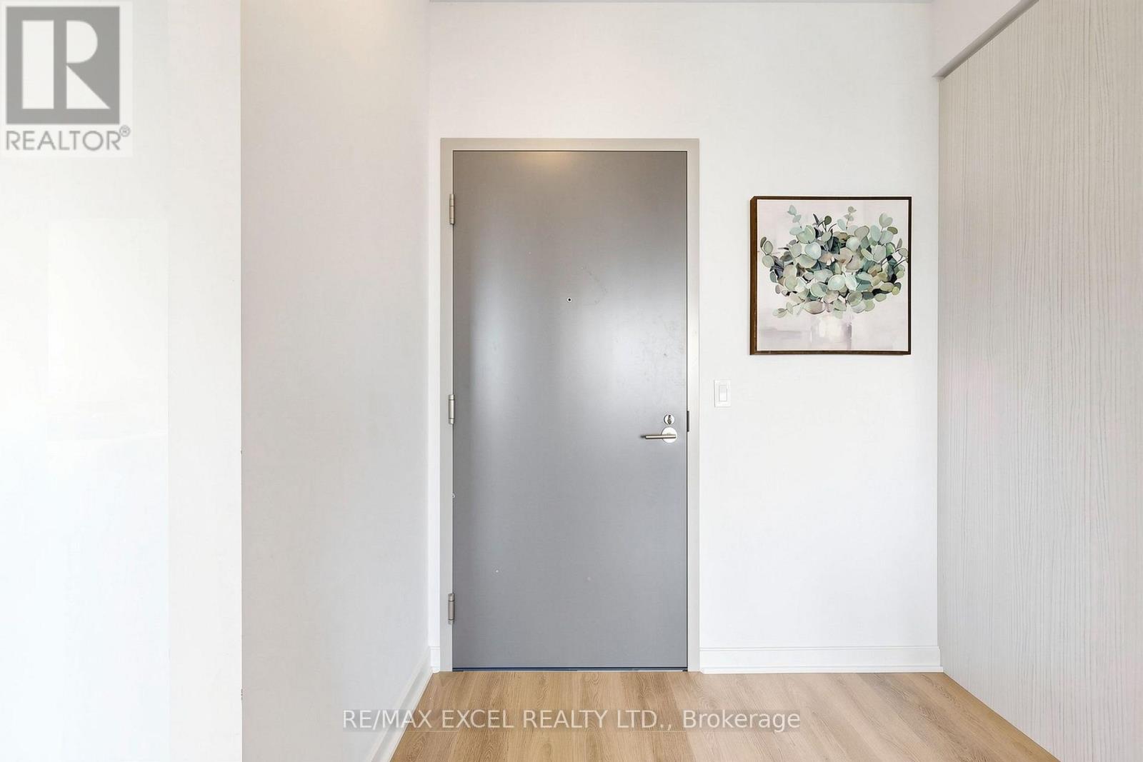 #307 38 FOREST MANOR ROAD - 27