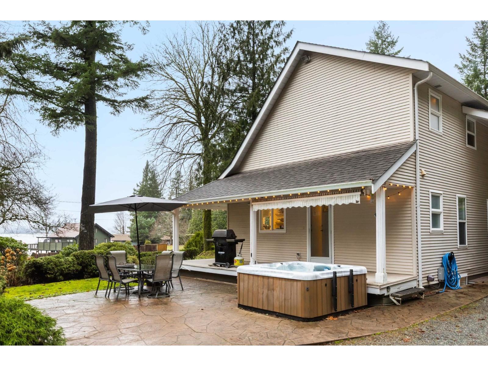 7388 ROCKWELL PLACE, Harrison Lake, Harrison Hot Springs