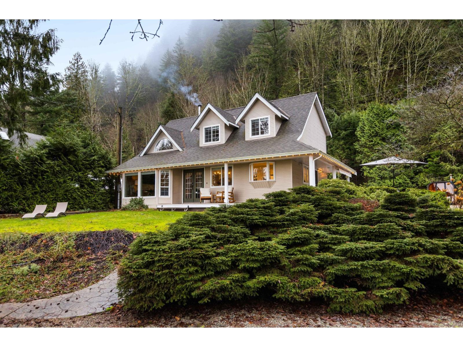 7388 ROCKWELL PLACE, Harrison Lake, Harrison Hot Springs