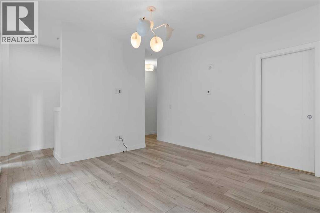 #110 3125 39 Street NW - 4