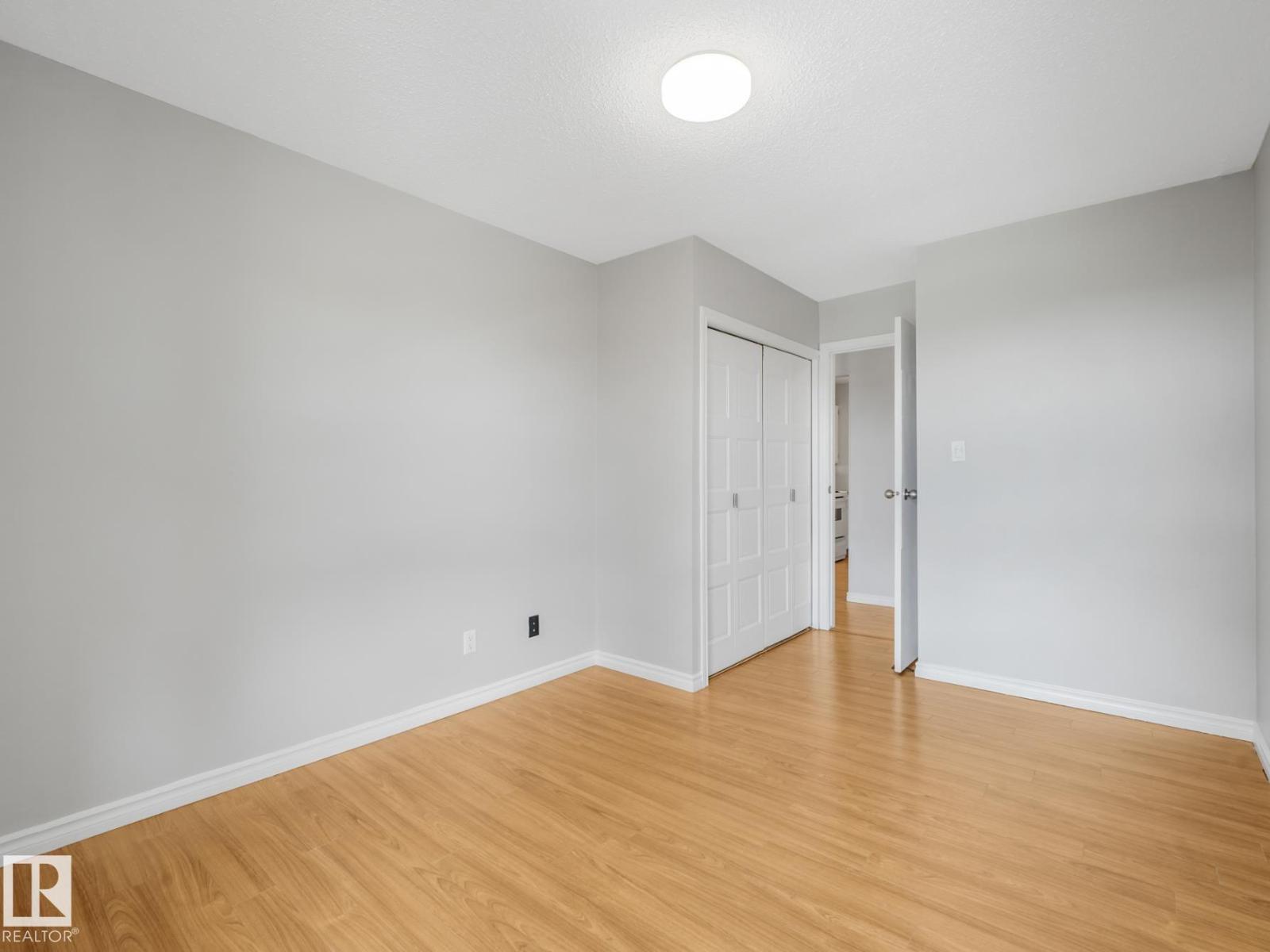 #301 10528 29 AV NW - 10