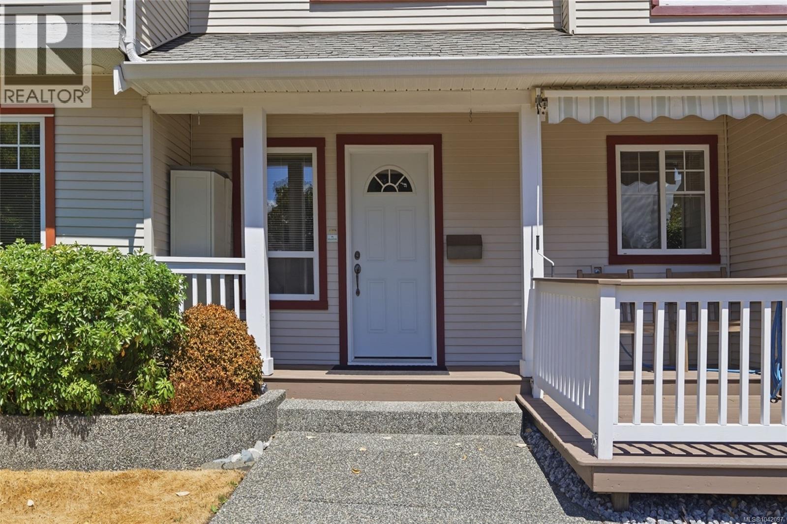 339 Nottingham Dr - 3