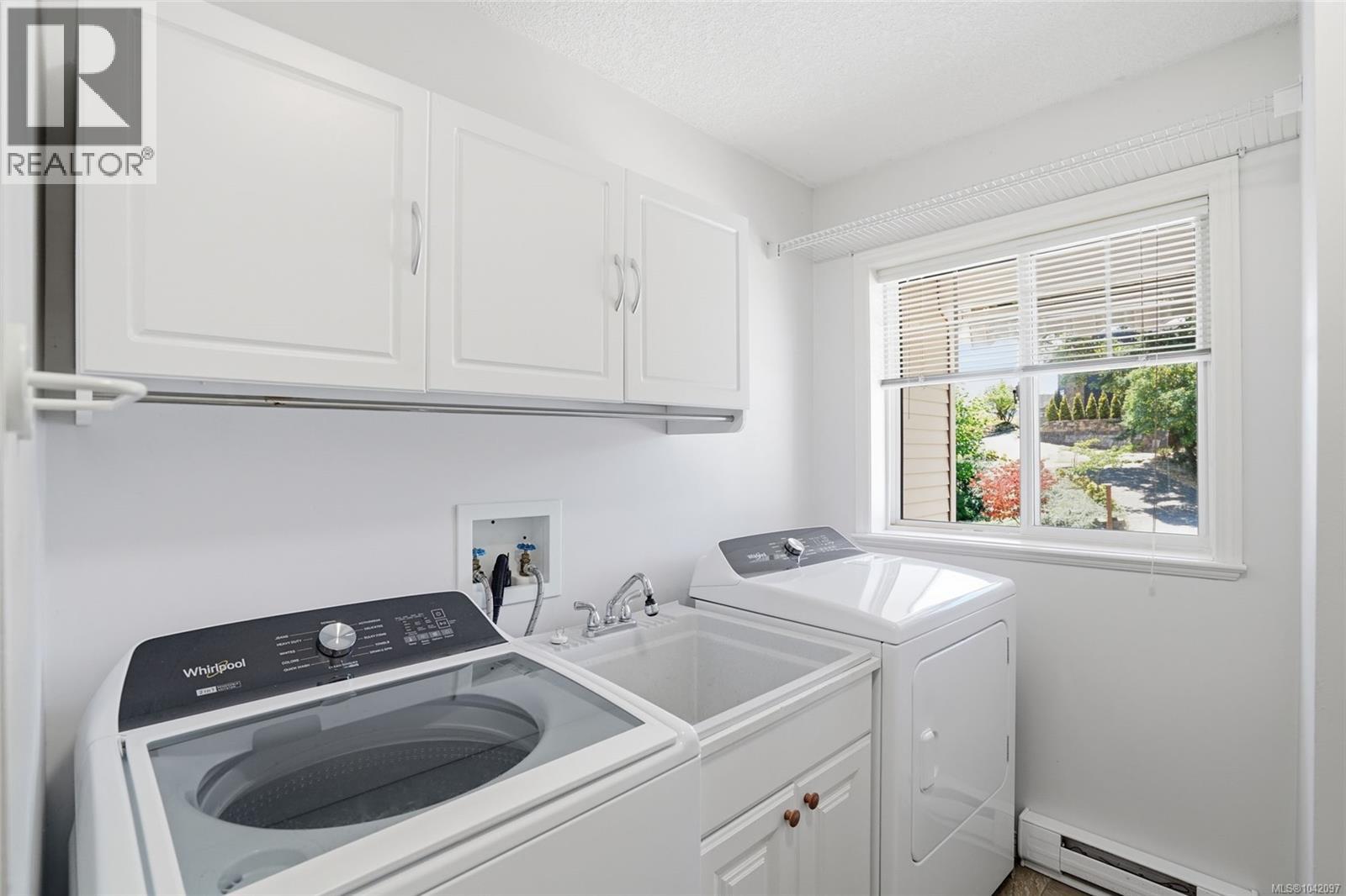 339 Nottingham Dr - 27