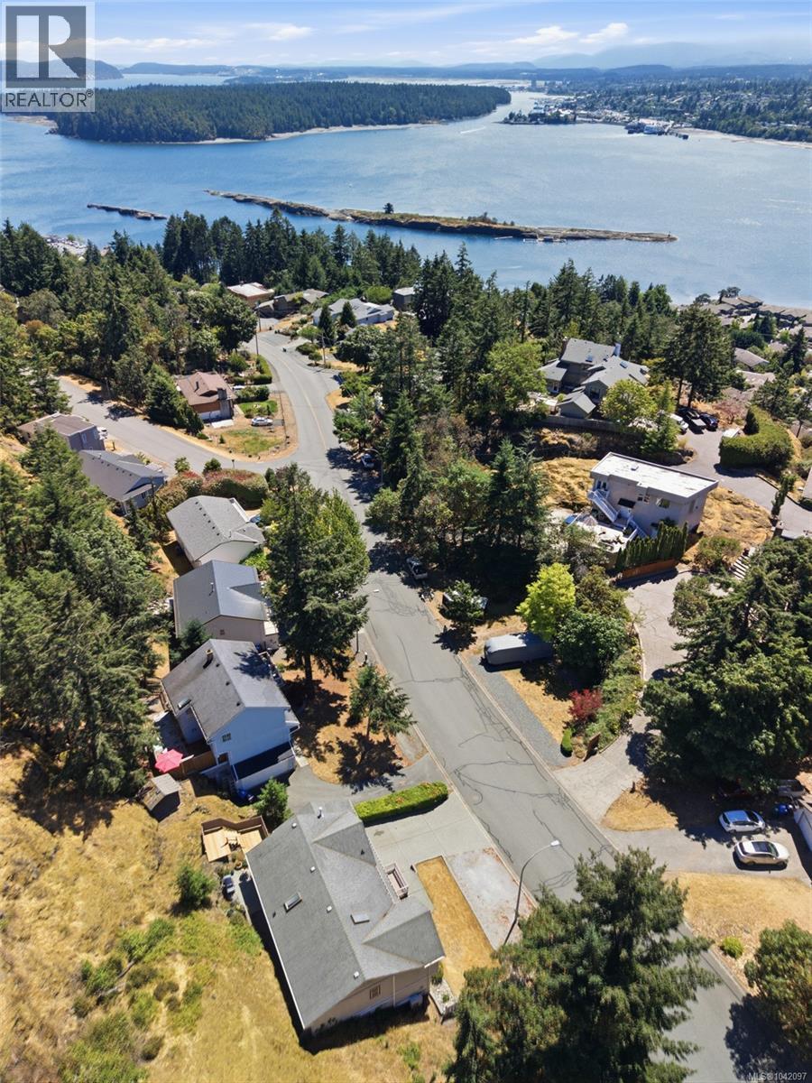 339 Nottingham Dr - 46