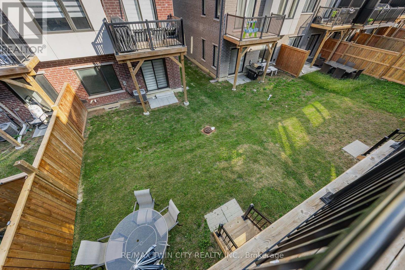 49 LAMBERT LANE - 20
