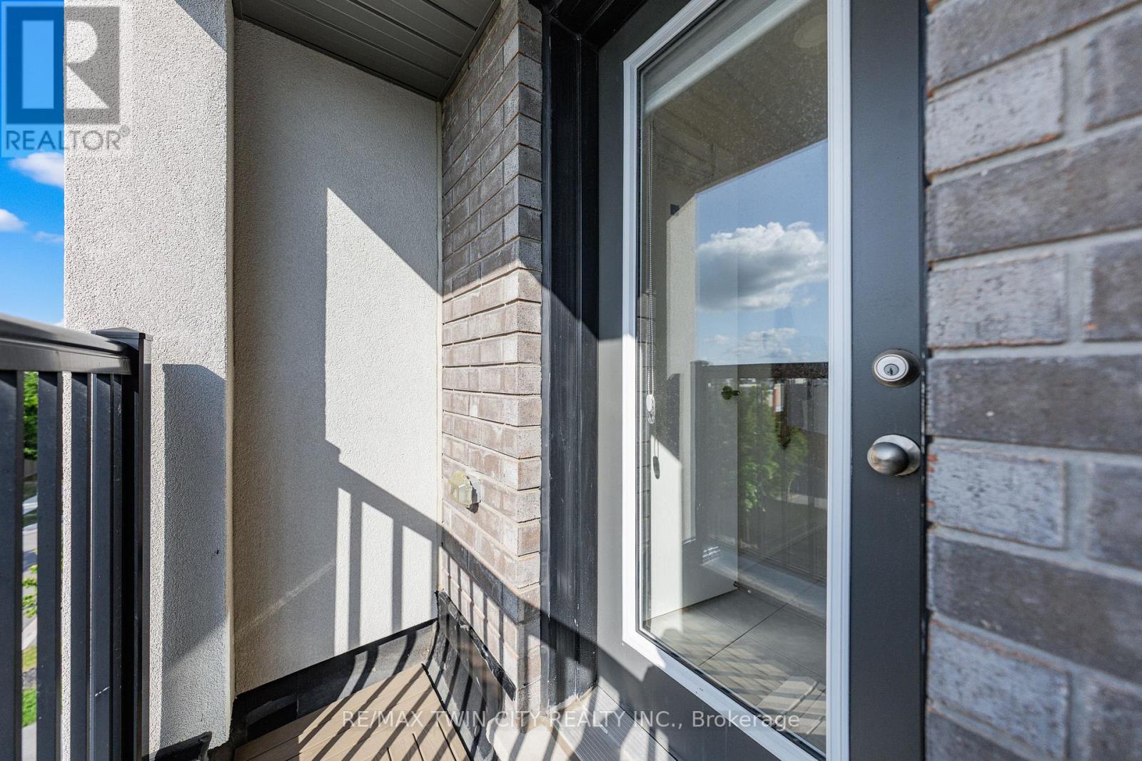 49 LAMBERT LANE - 31