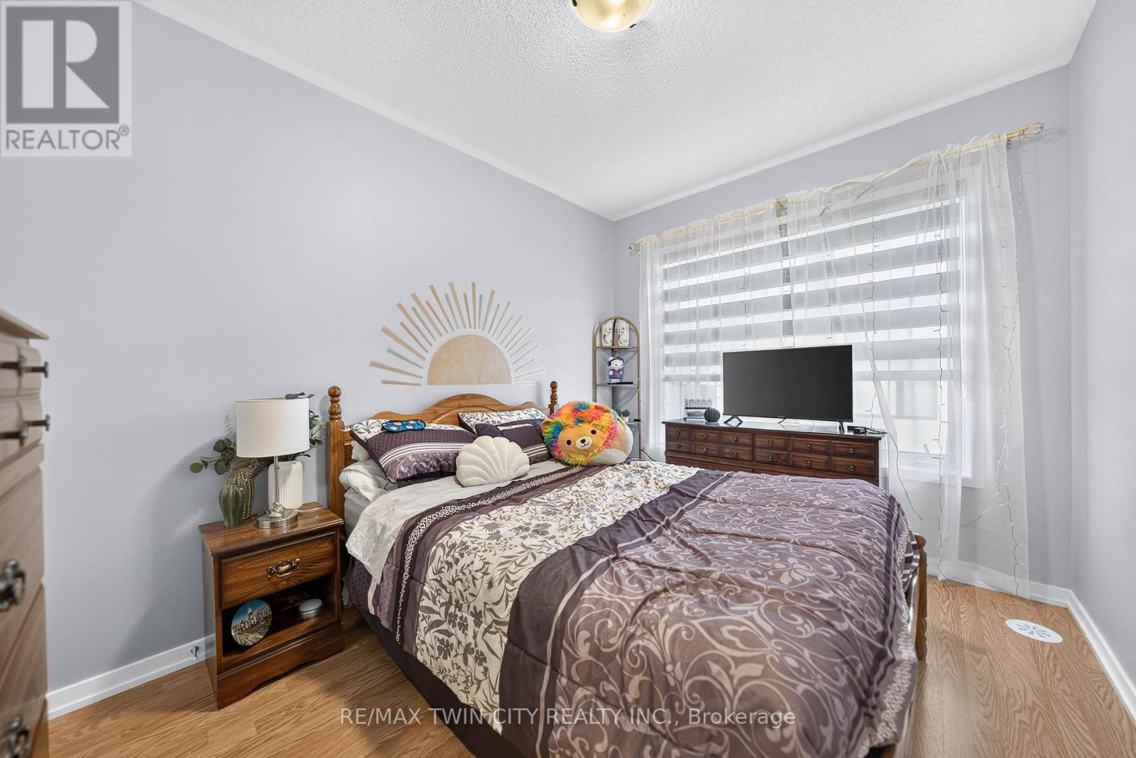49 LAMBERT LANE - 34