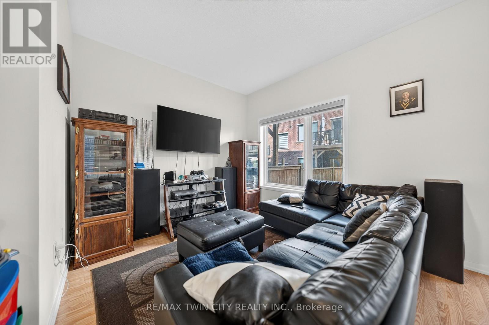 49 LAMBERT LANE - 40