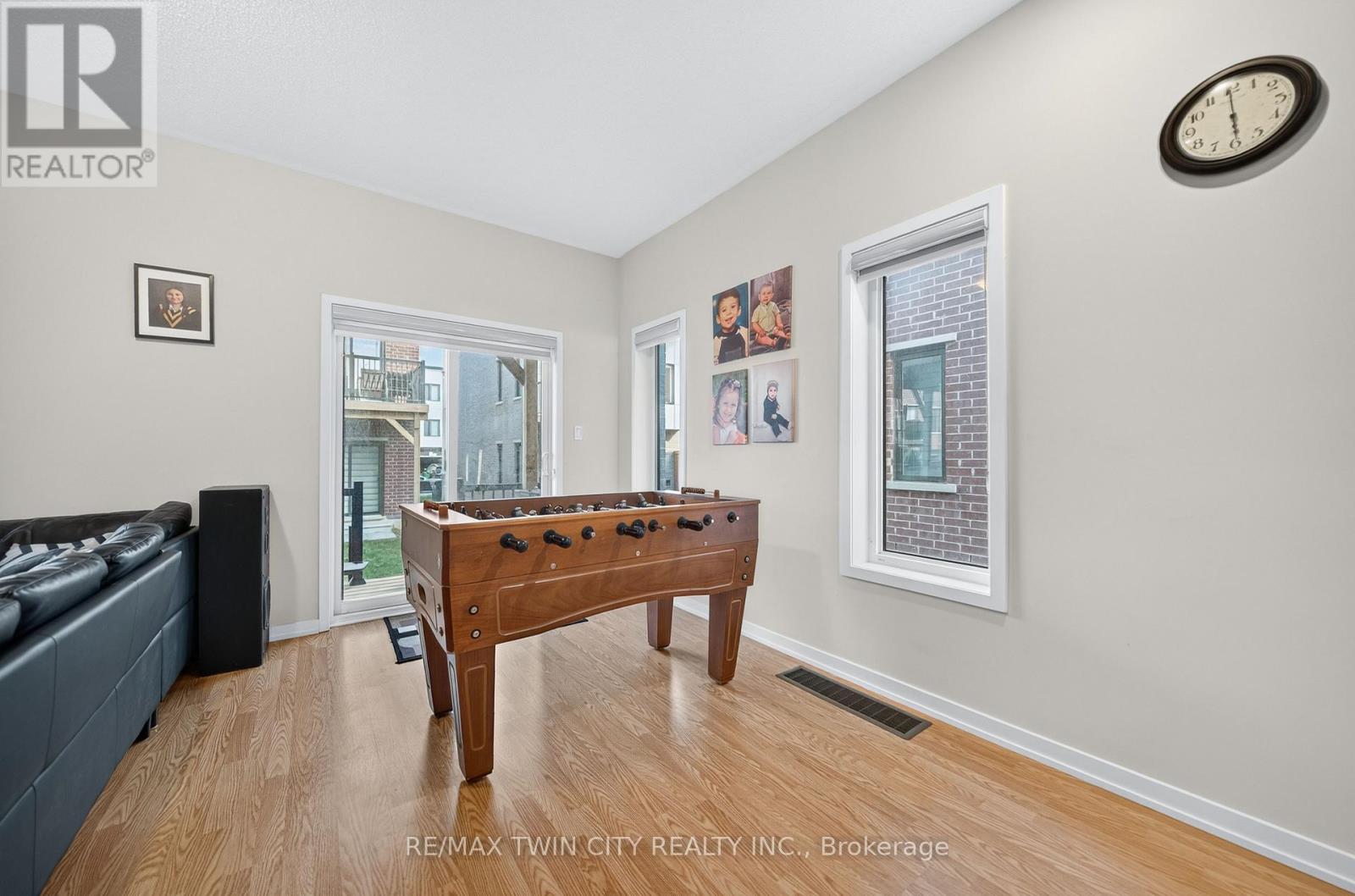 49 LAMBERT LANE - 42