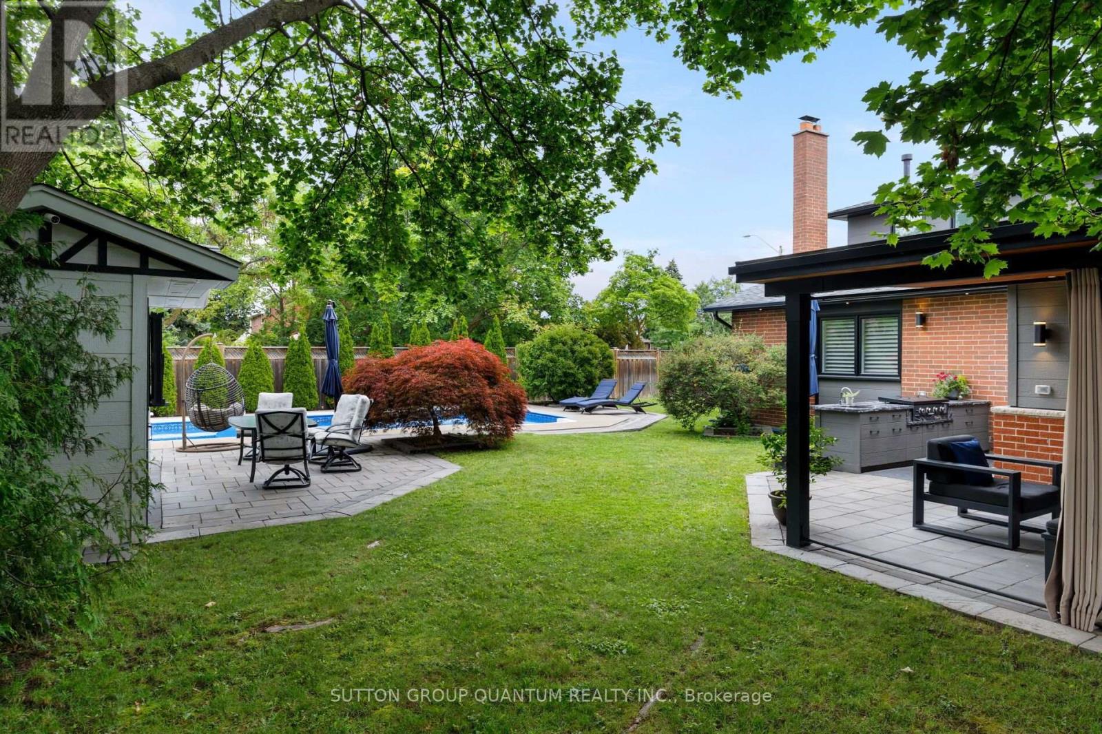 1883 BOUGH BEECHES BOULEVARD - 31