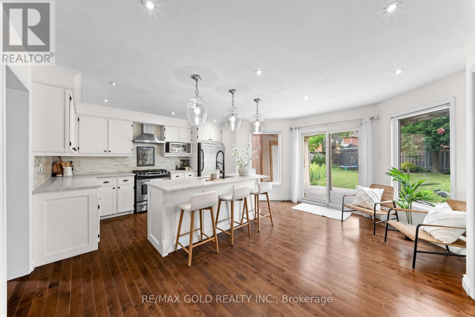 14 SHADYWOOD ROAD - Image 12