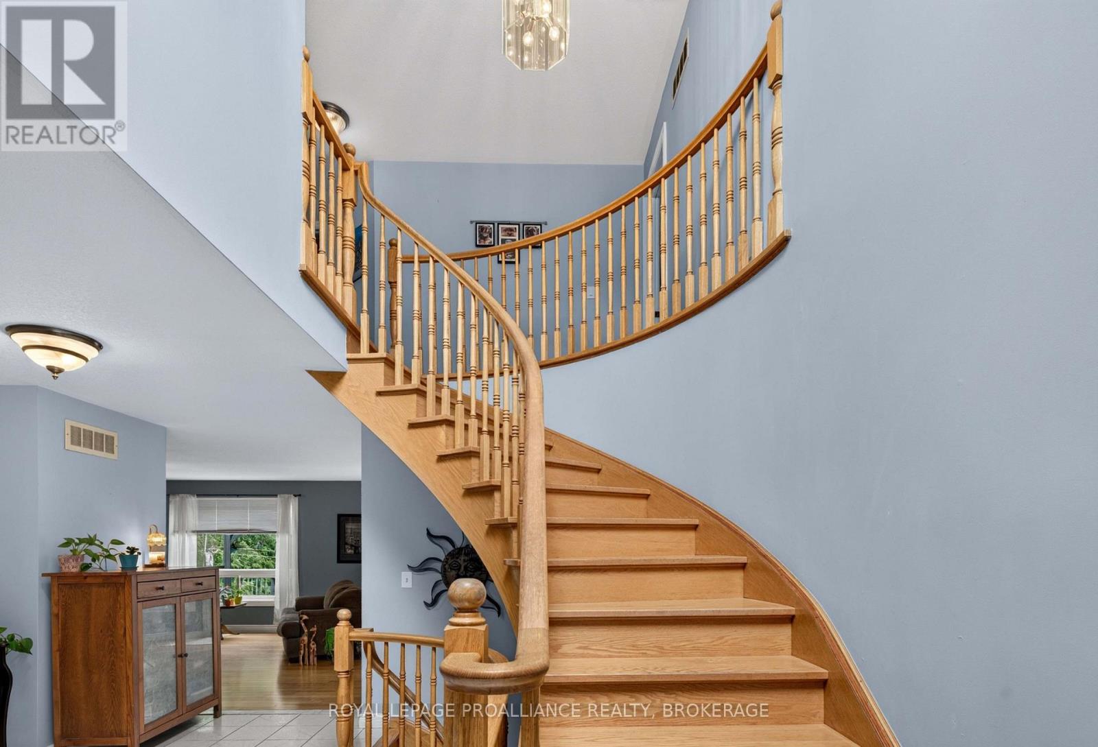 605 FERNMOOR DRIVE - 16