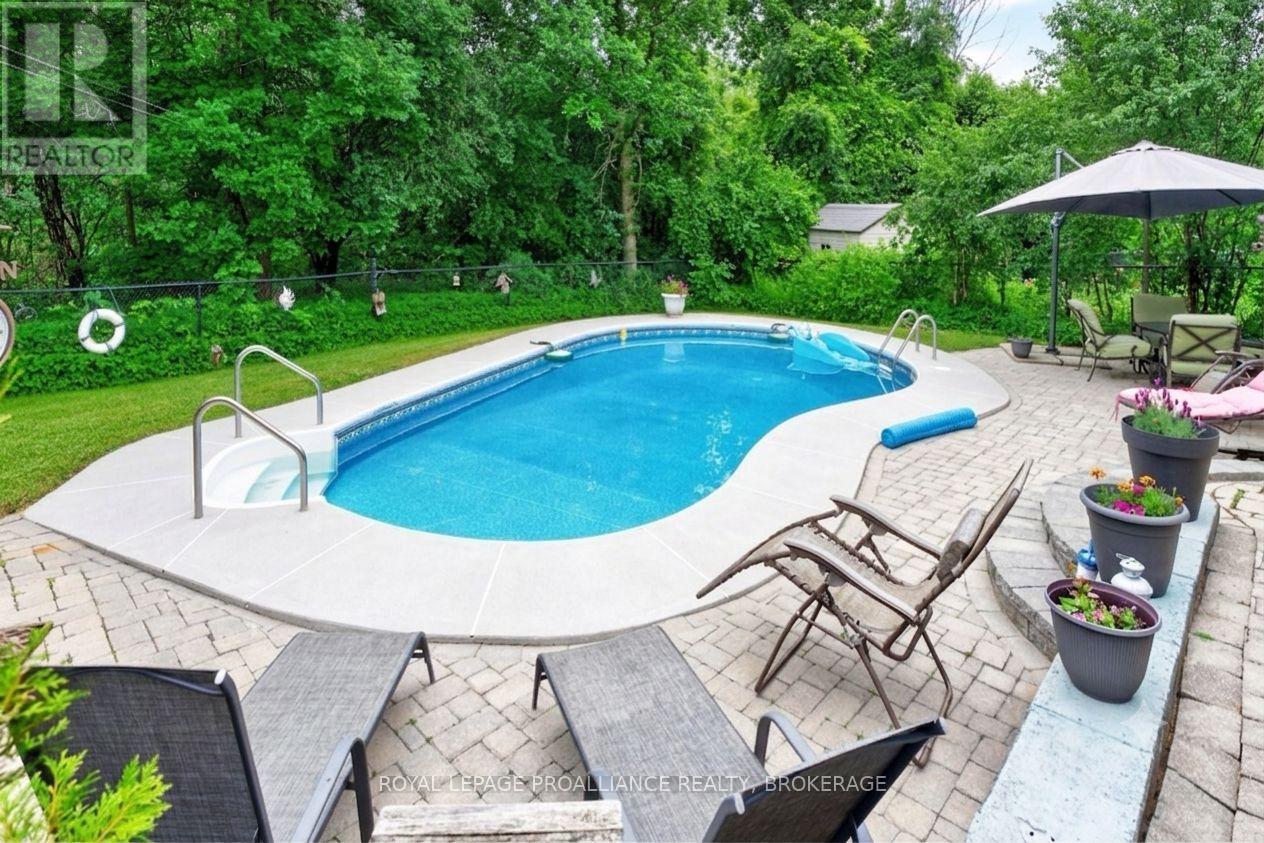 605 FERNMOOR DRIVE - 39