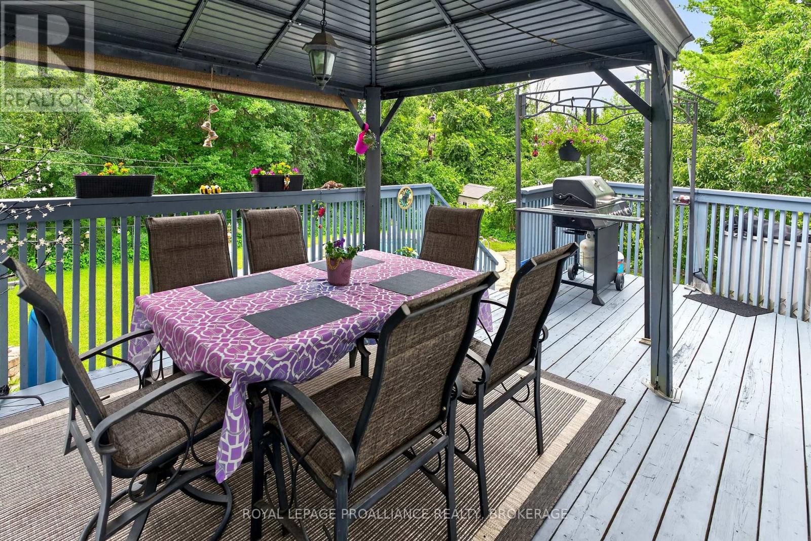 605 FERNMOOR DRIVE - 36