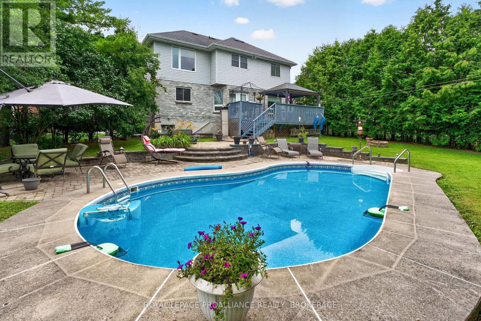 605 FERNMOOR DRIVE - 45