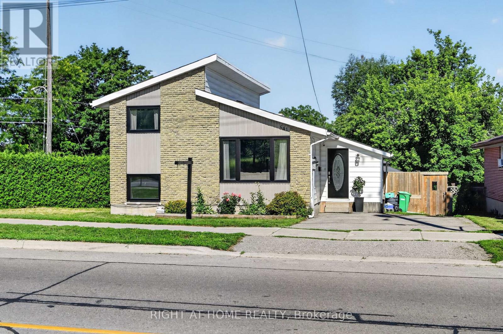 541 RIVER ROAD S - 2