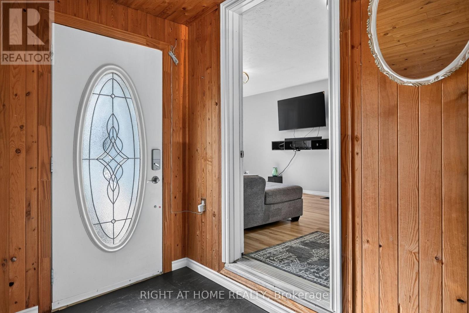 541 RIVER ROAD S - 4