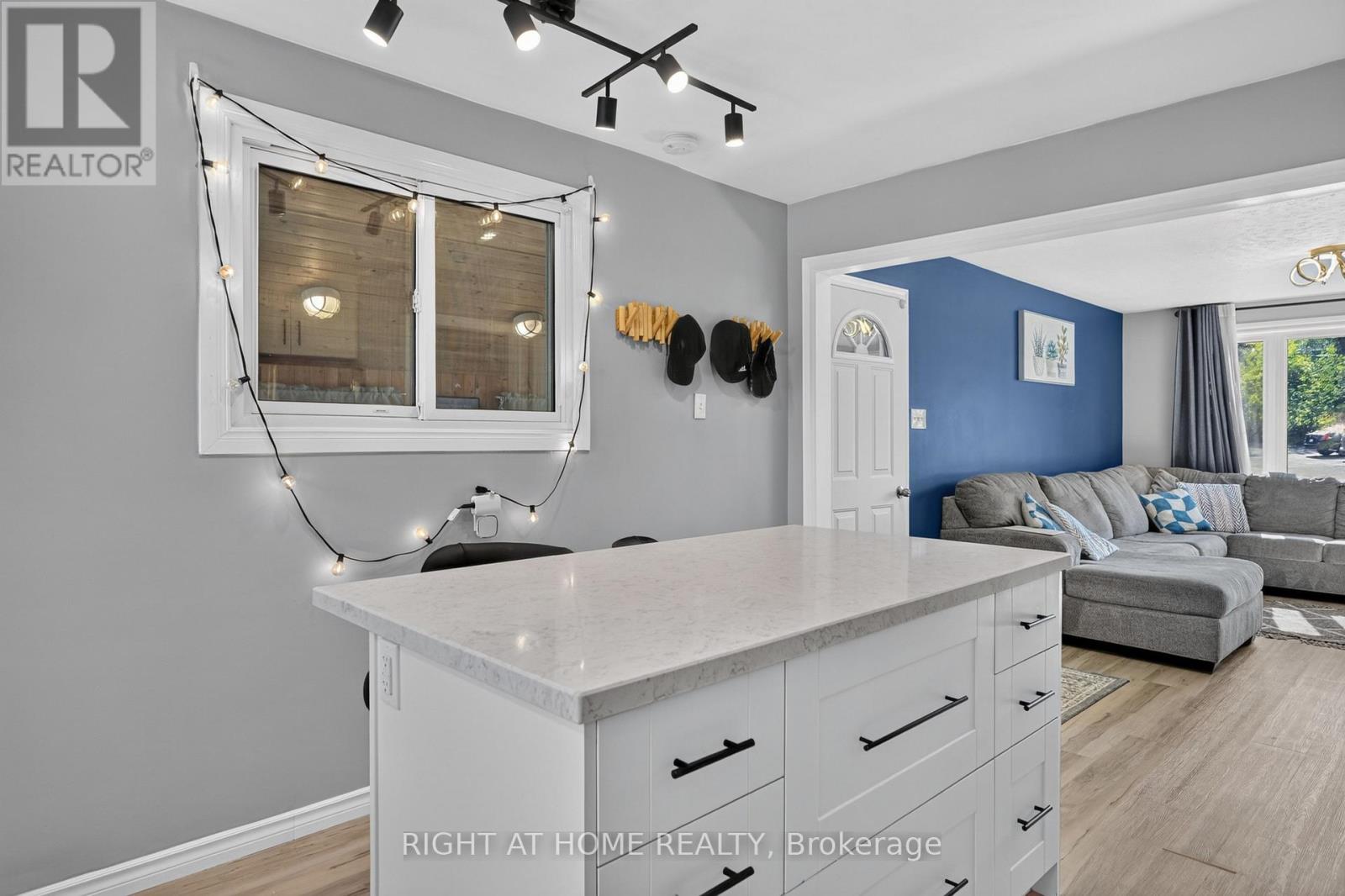 541 RIVER ROAD S - 9