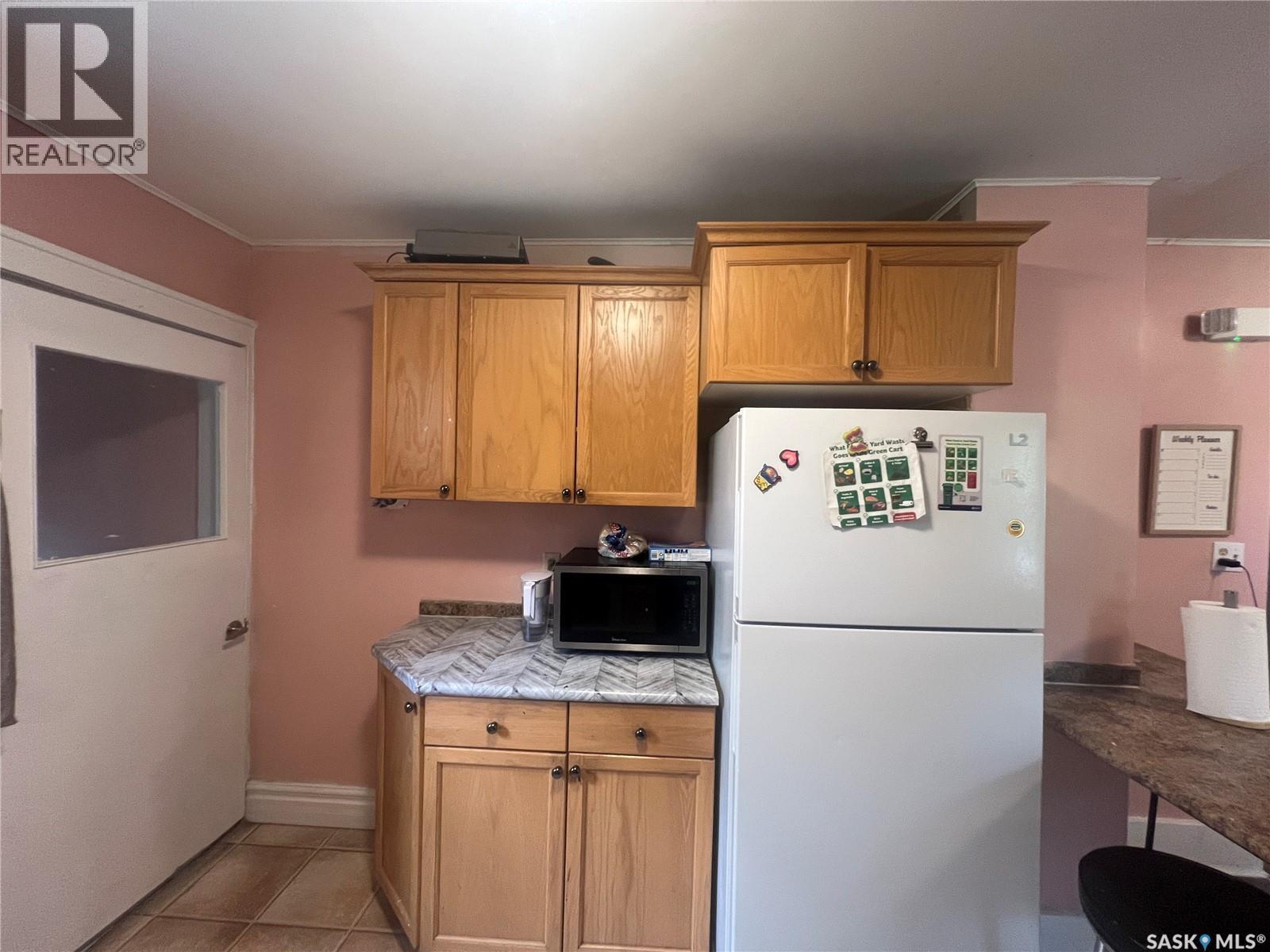 1936 BRODER STREET - 11