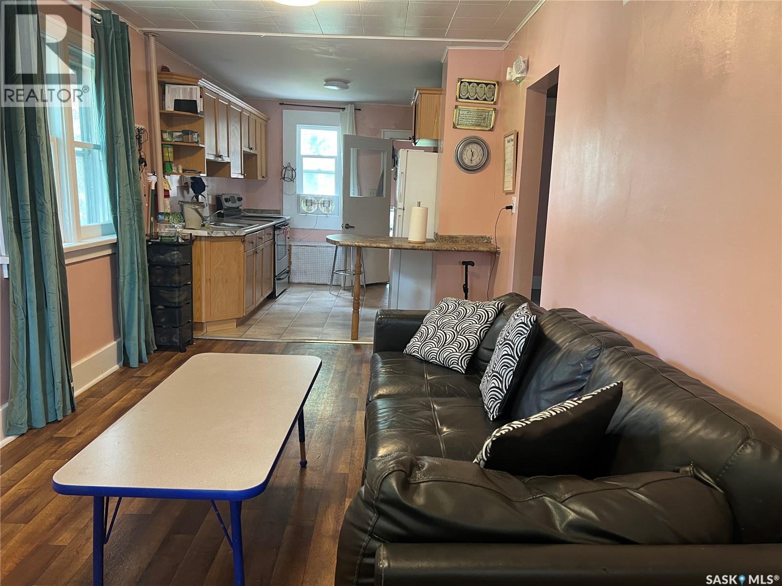 1936 BRODER STREET - 13