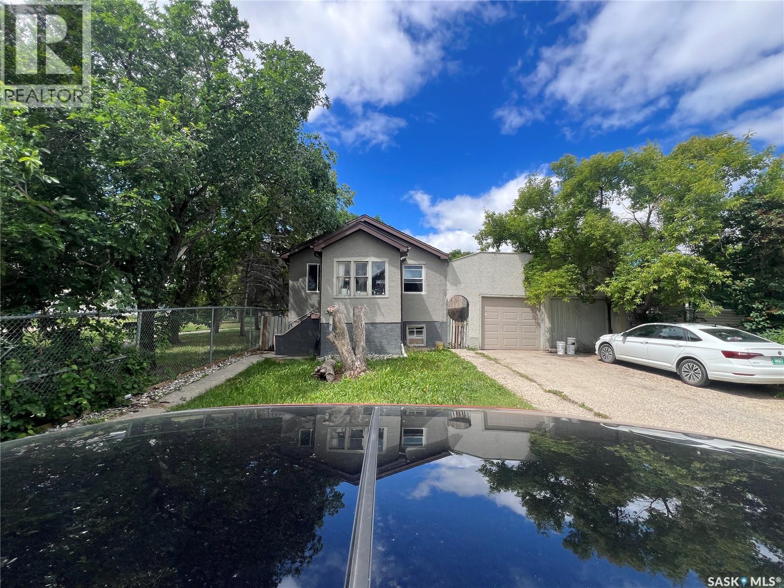 1936 BRODER STREET - 34