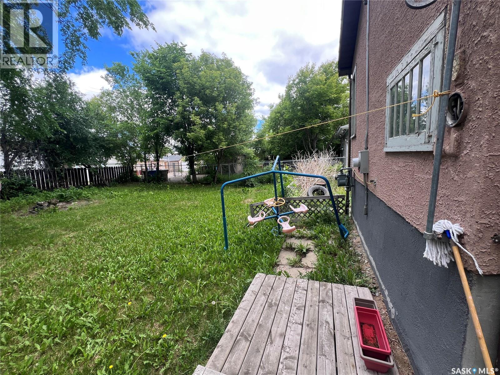 1936 BRODER STREET - 38