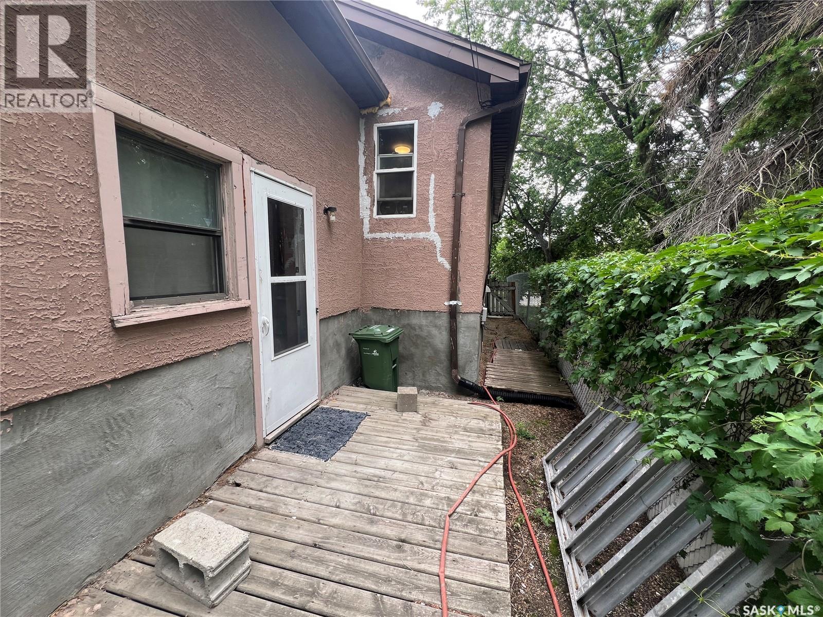 1936 BRODER STREET - 39