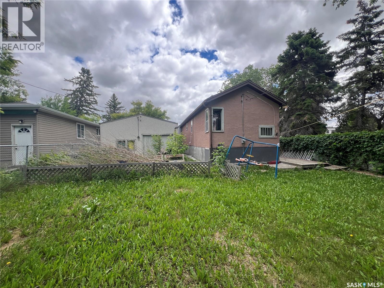 1936 BRODER STREET - 42