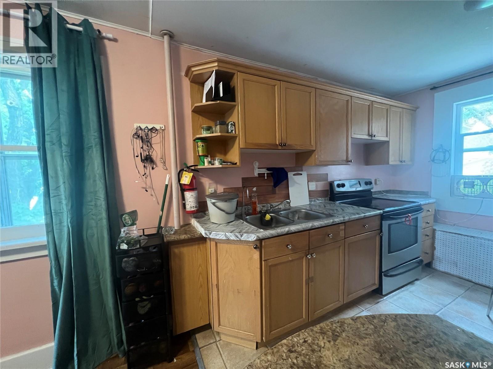 1936 BRODER STREET - 6