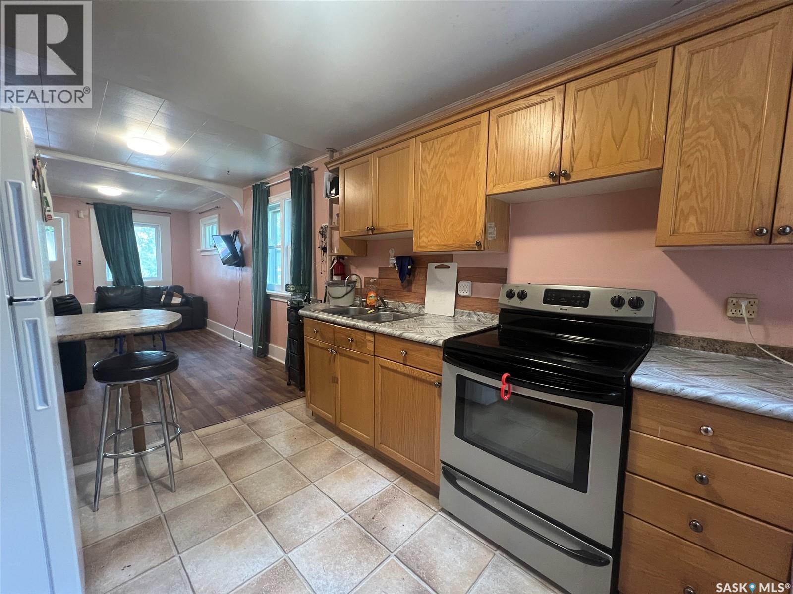 1936 BRODER STREET - 7
