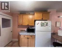1936 Broder Street, Regina, SK S4N3S1 Photo 11