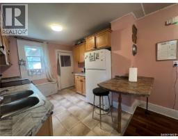 1936 Broder Street, Regina, SK S4N3S1 Photo 15